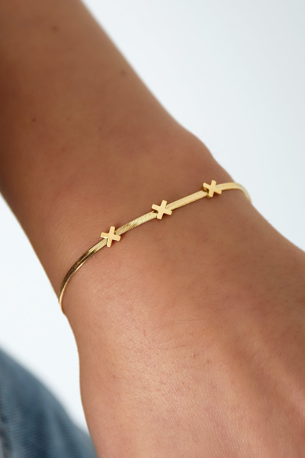 Bracelet “Triple Amsterdam” Doré – Élégance Fine