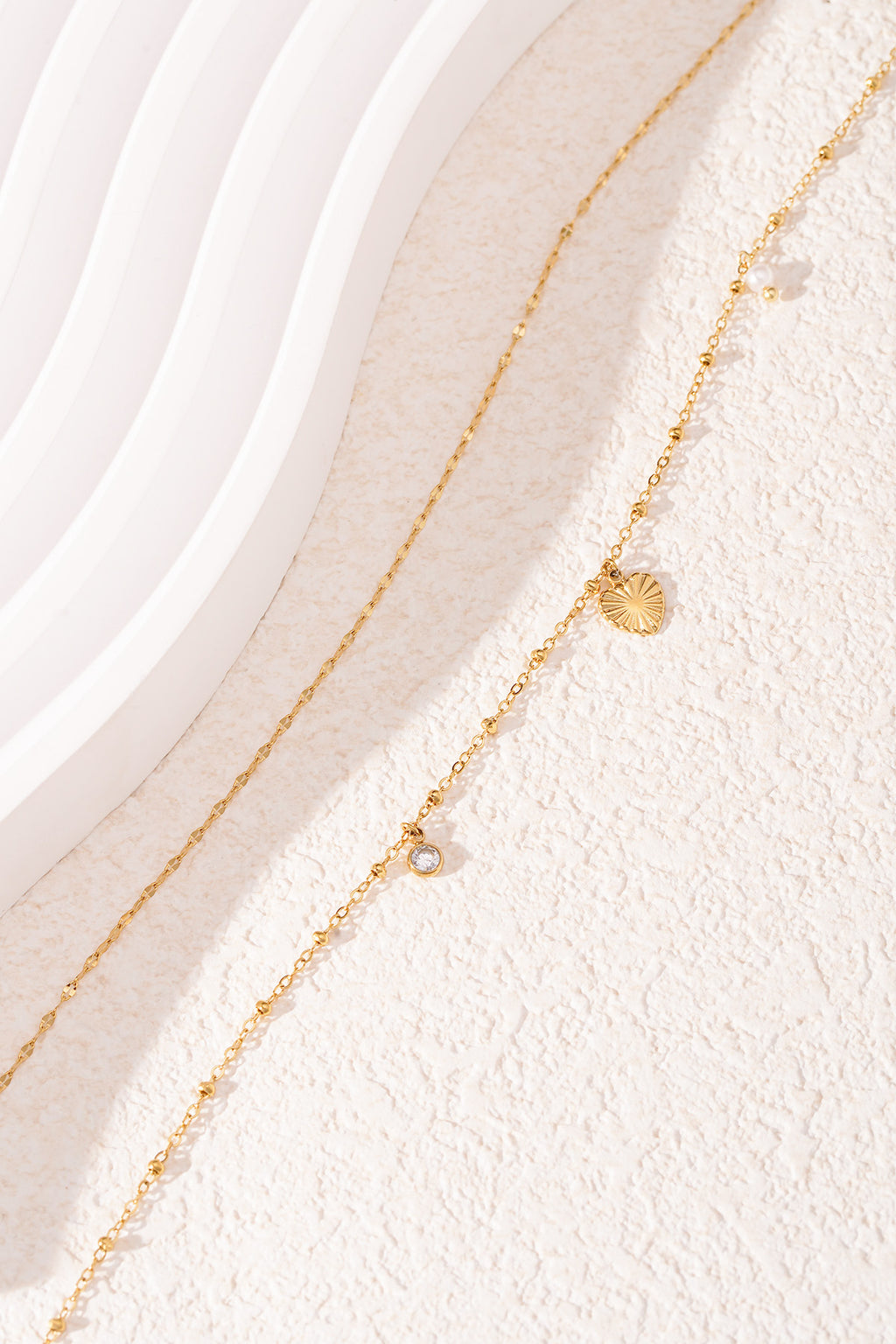 Collier Superposé “Love” Doré – Multi-rangs