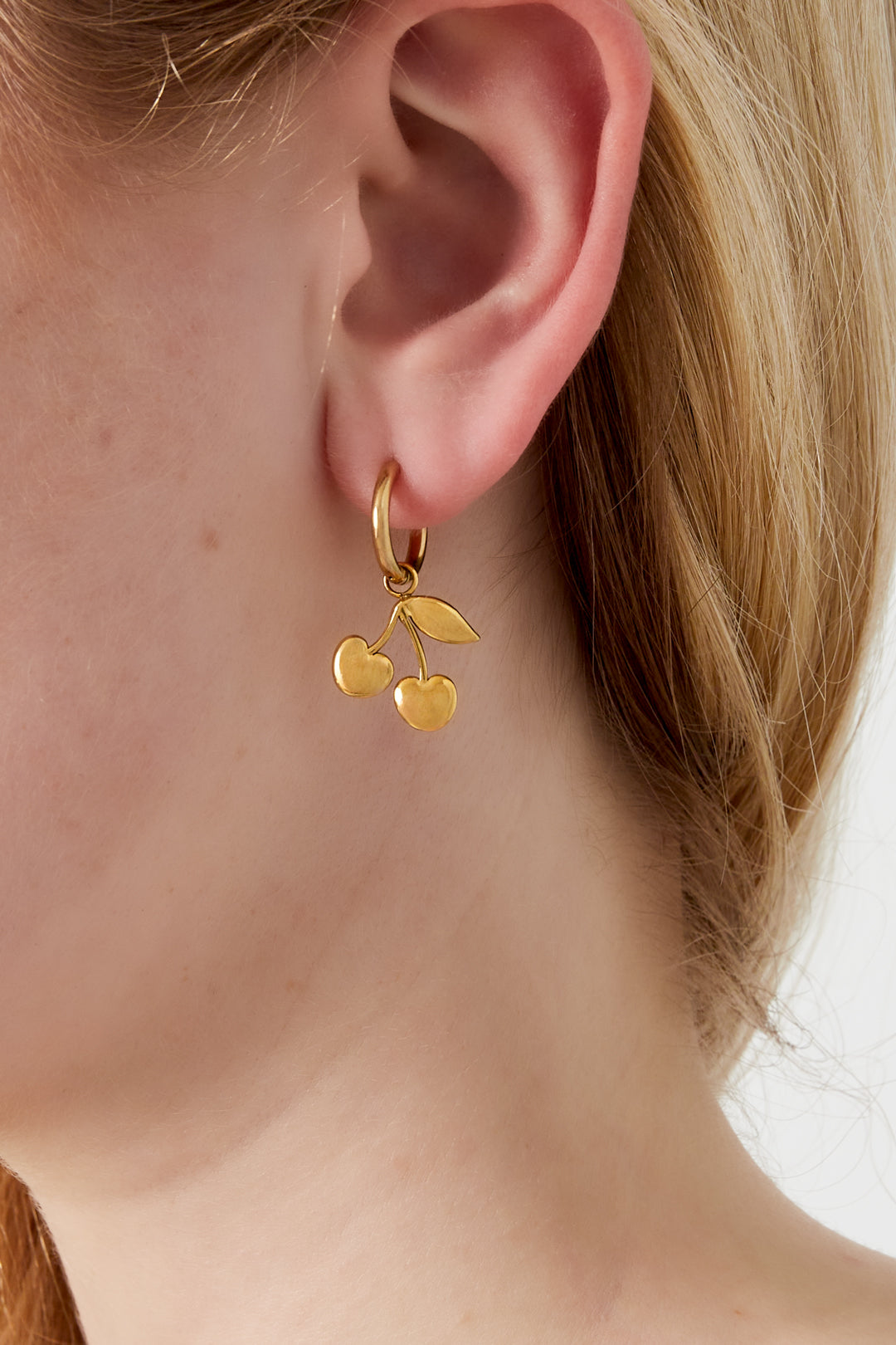 Boucles d’Oreilles “Cherry” Dorées – Summer Vibes